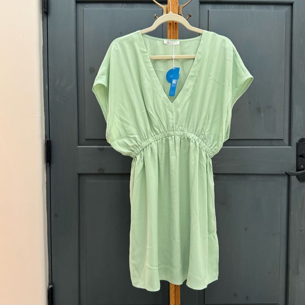 Cupshe Light Green V-Neck Swim Coverup